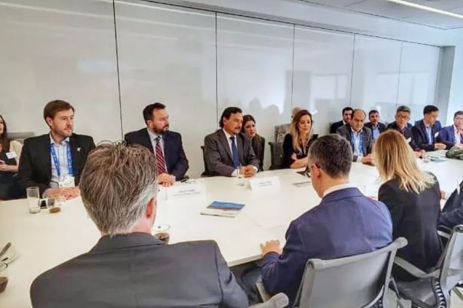 83006-el-directorio-de-remsa-acompania-al-gobernador-saenz-en-el-congreso-de-mineria-en-canada